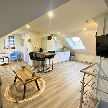 Studio Spacieux Et Elegant Au Coeur De Bourbourg - Gare A Proximite 外观 照片