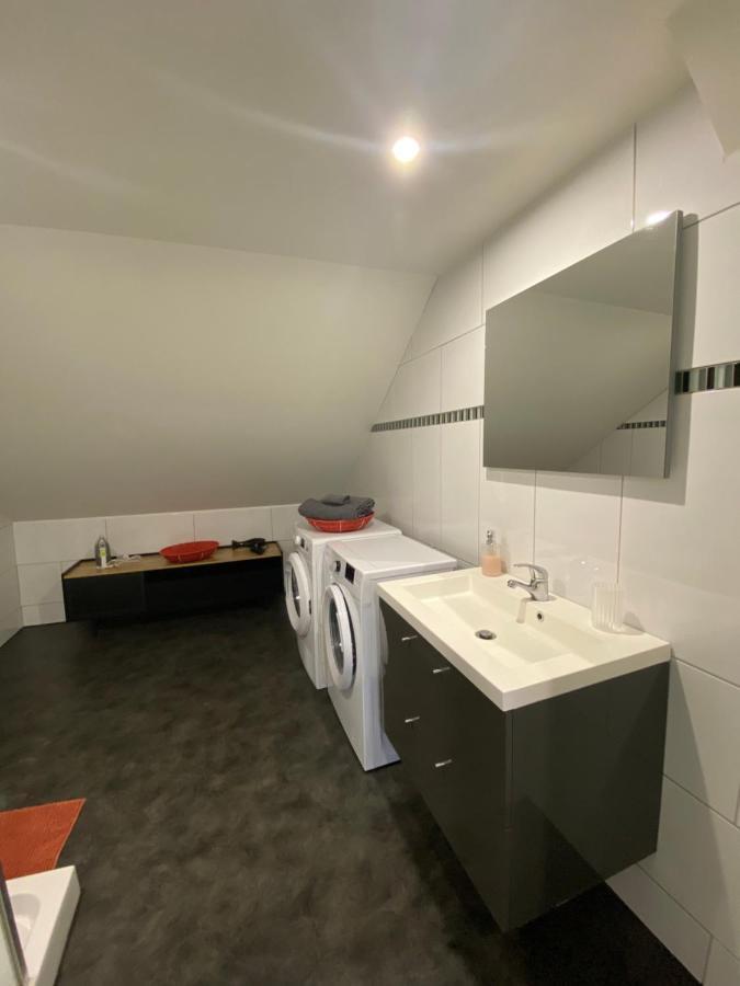 Studio Spacieux Et Elegant Au Coeur De Bourbourg - Gare A Proximite 外观 照片
