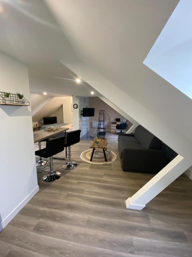 Studio Spacieux Et Elegant Au Coeur De Bourbourg - Gare A Proximite 外观 照片
